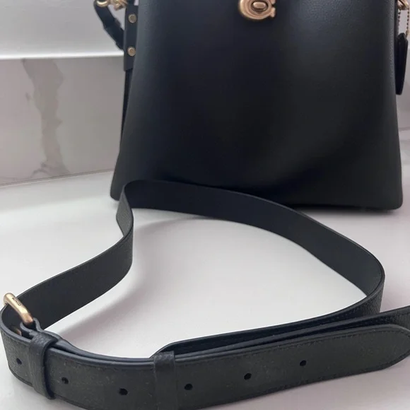 Coach Willow Shoulder Bag Black Pebble Leather Turnlock Matte Gold + Strap - Picture 16 of 16